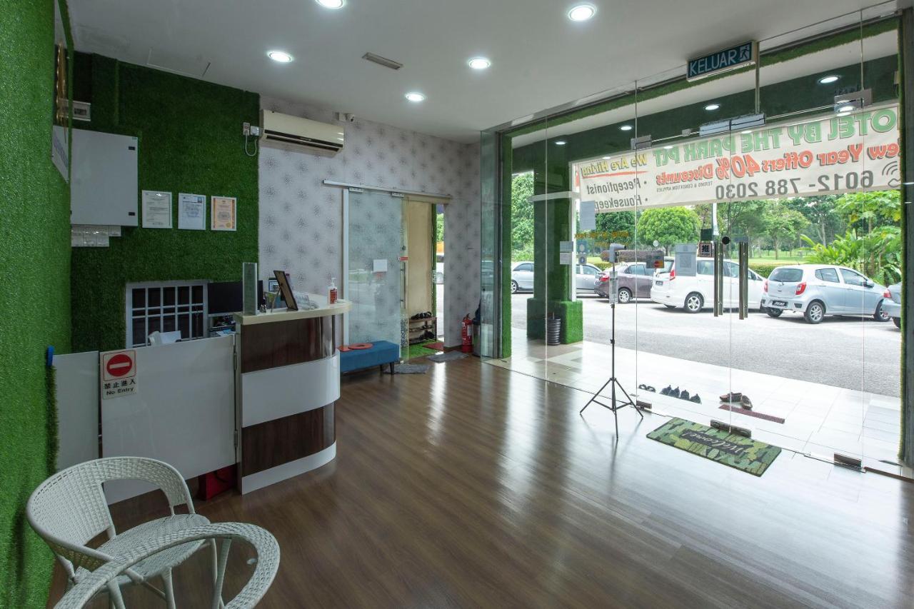 Oyo 90231 Hotel By The Park Plt Johor Bahru Dış mekan fotoğraf